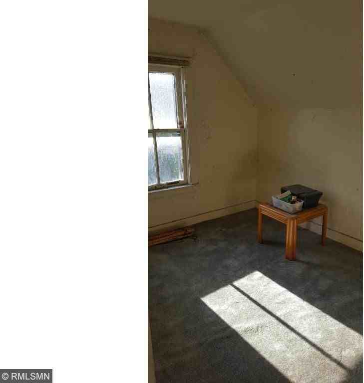 93 Sycamore St W - Photo 5 of 11