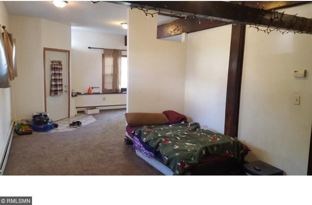 93 Sycamore St W - Photo 7 of 11