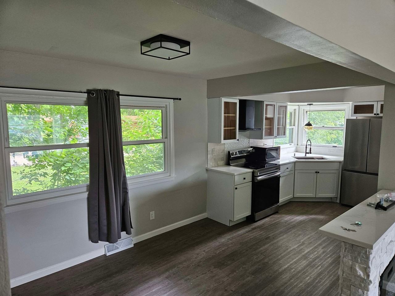 6130 W Fairmount Ave - Photo 2 of 7