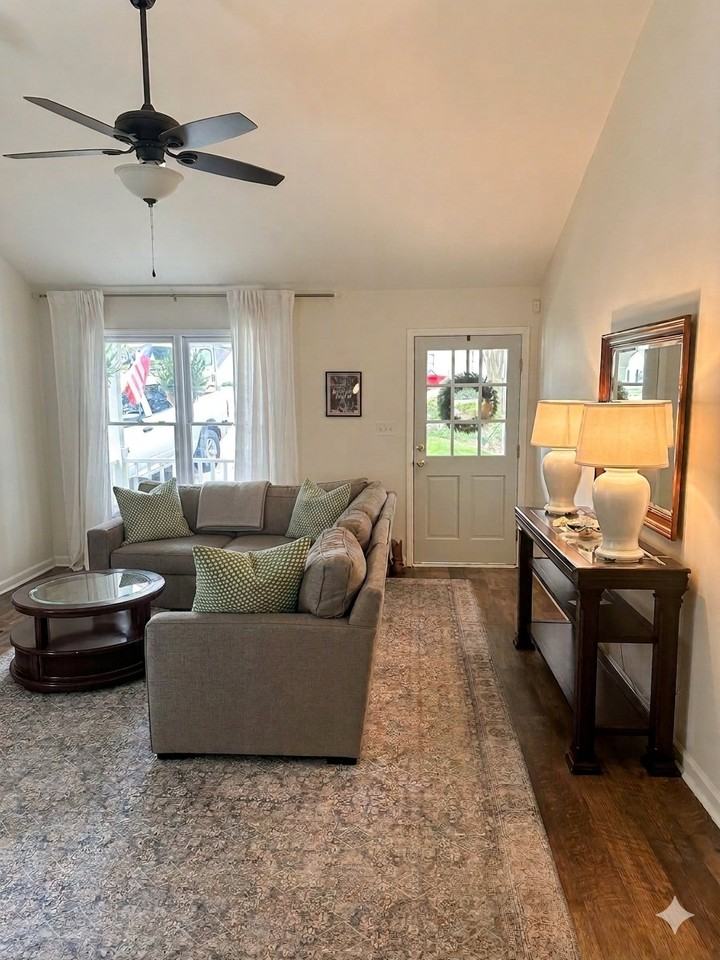 2901 Bannf Ct - Photo 4 of 17