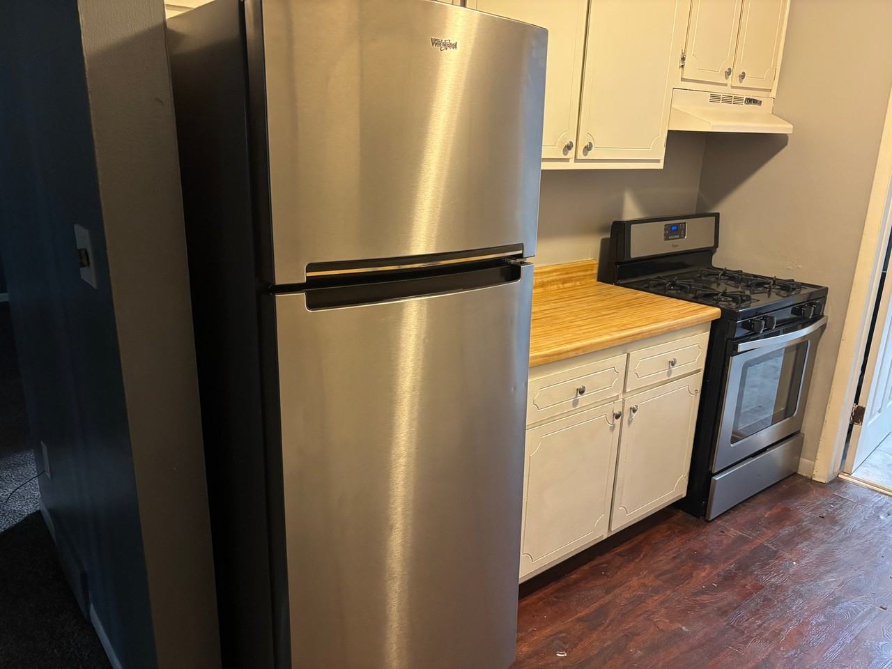 3974 Berkshire Ave - Photo 3 of 11