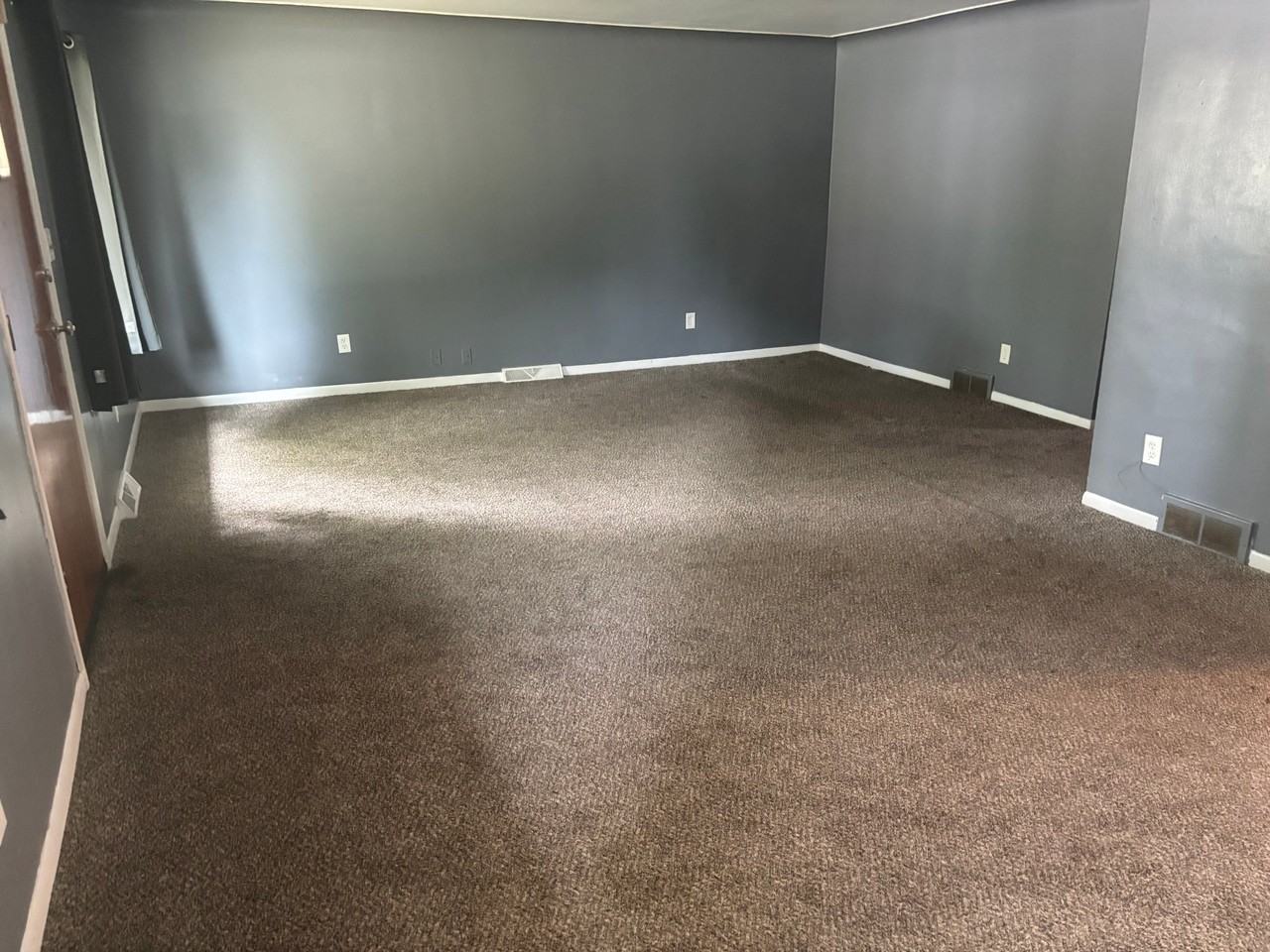 3974 Berkshire Ave - Photo 5 of 11