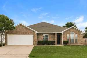 featured image of 2600 Treeview Dr