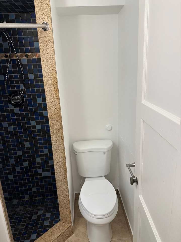312 5th Ave Nw #7 - Photo 4 of 4