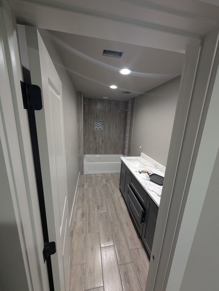 2725 Nora St - Photo 6 of 8
