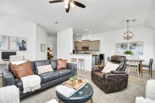 2815 Empire Oaks Ln - Photo 1 of 1