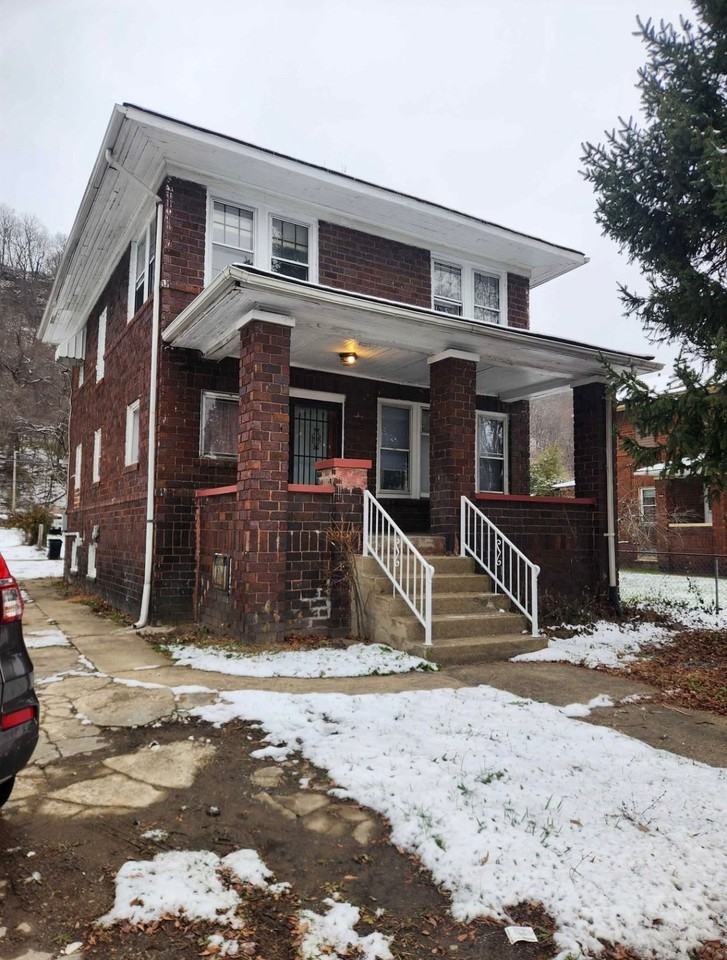 3117 Walnut St