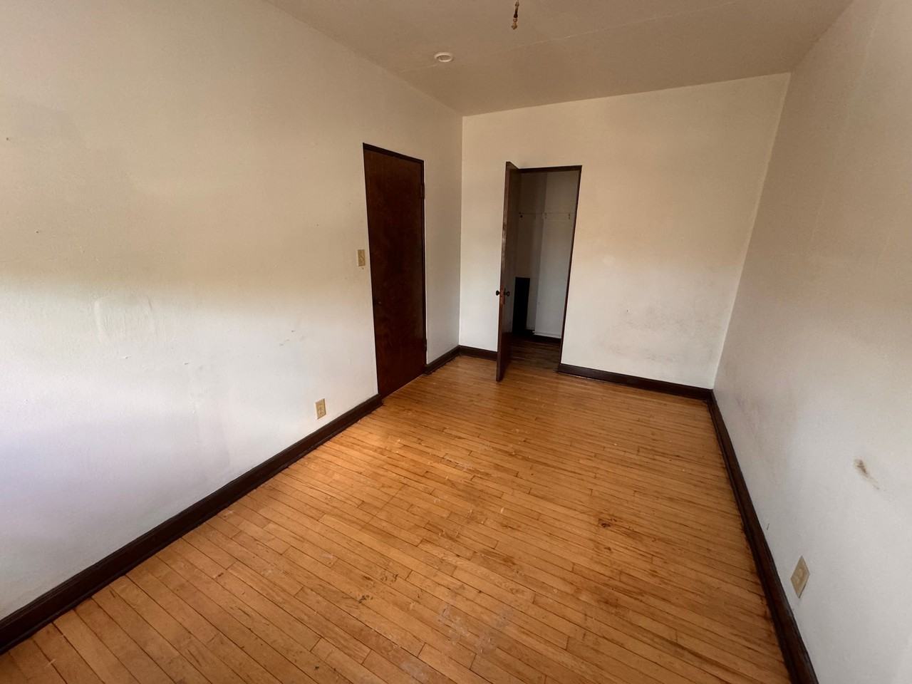 916 Milwaukee Ave #7 - Photo 5 of 9