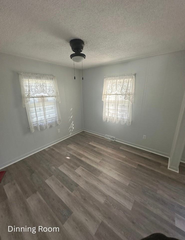 13 Tice Rd - Photo 5 of 12