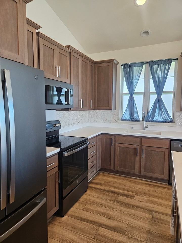 72 Kupaloke St - Photo 4 of 19