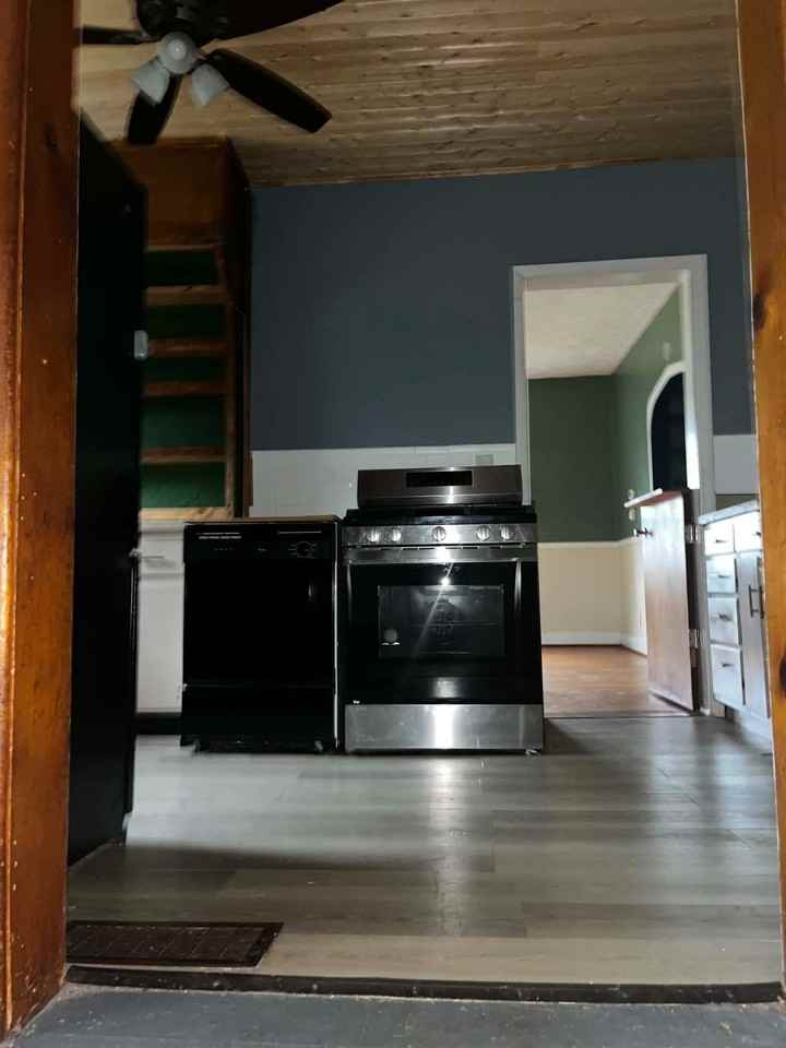 9 N Diamond St - Photo 3 of 20