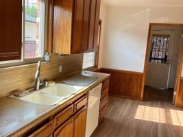 featured image of 10563 Emery St