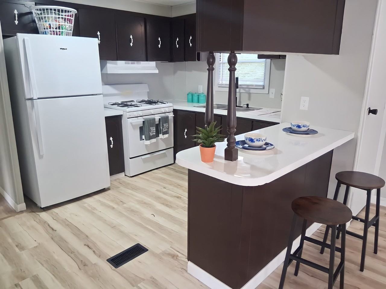 54 Deerwood Park - Photo 2 of 9