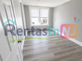 featured image of 280 Verona Ave #H8
