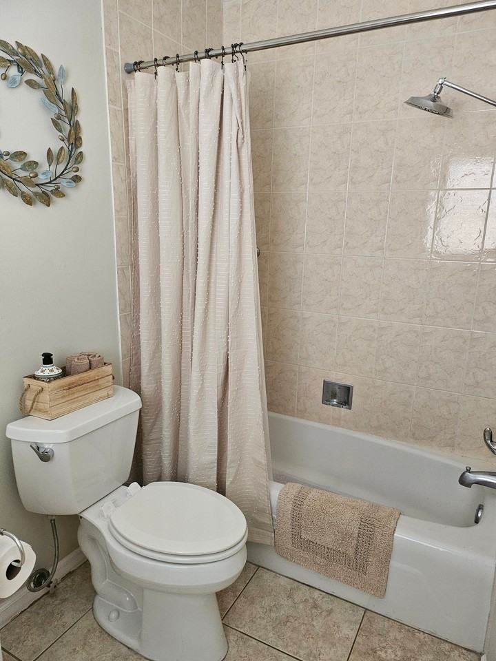 220 Park Bl D N. #202 - Photo 5 of 6