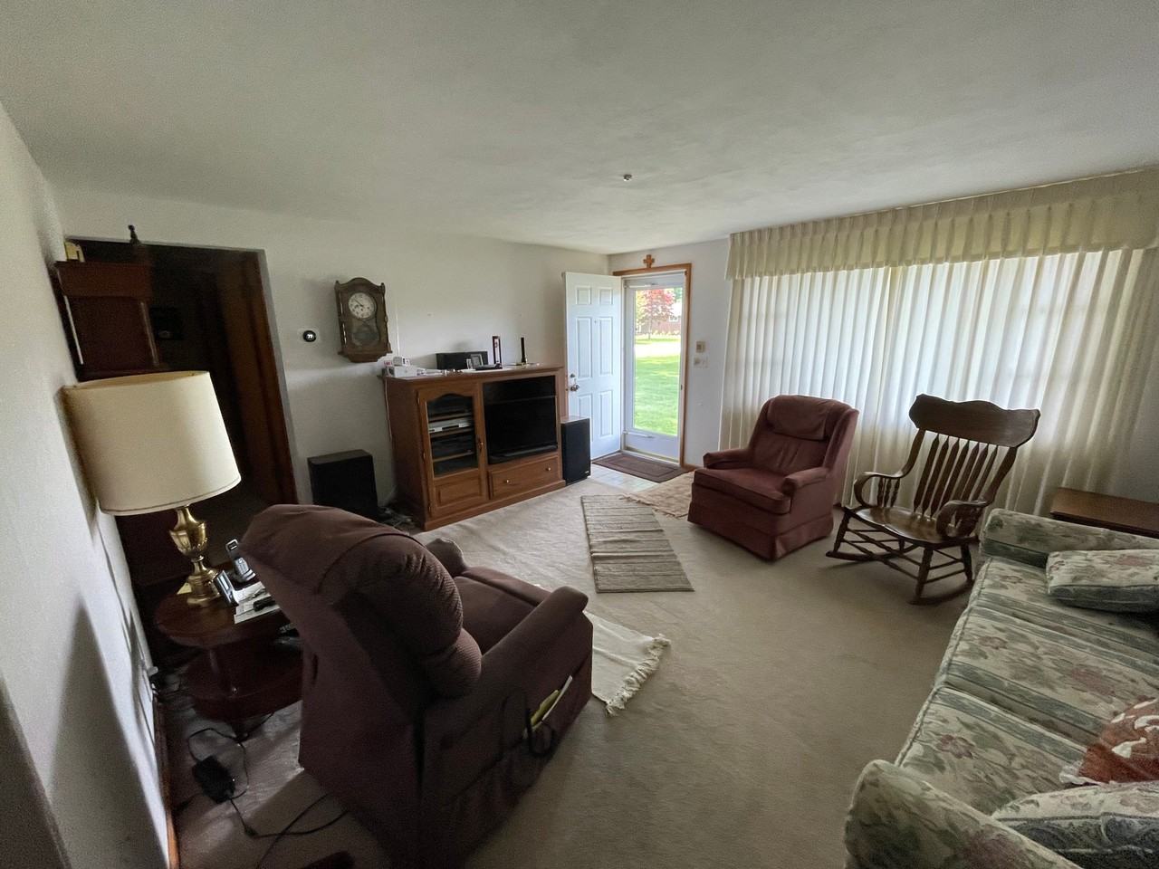 3050 Axe Dr - Photo 5 of 6