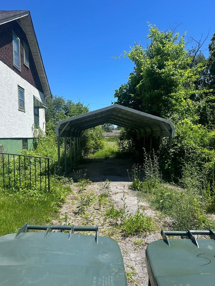5468 Gilmore Ave - Photo 5 of 18