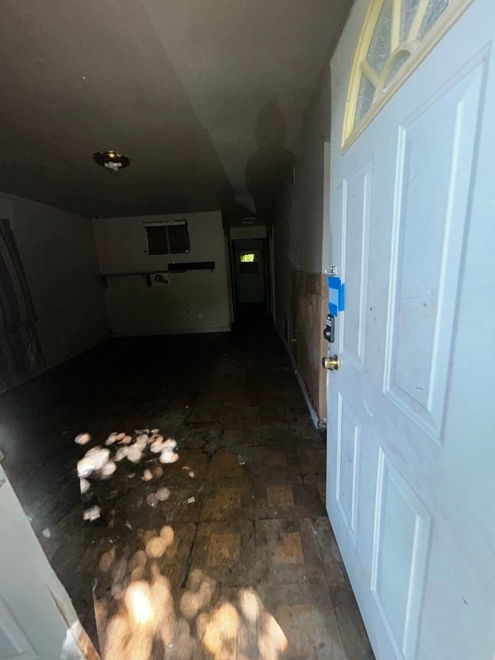 5586 Era Ave - Photo 3 of 20