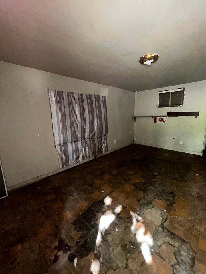 5586 Era Ave - Photo 4 of 20