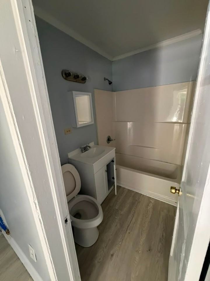1217 Sessions St #A - Photo 5 of 6
