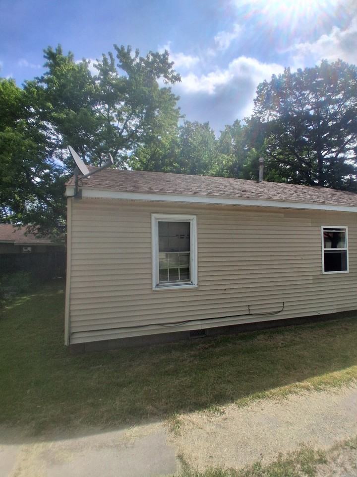 11 B Ln - Photo 2 of 20