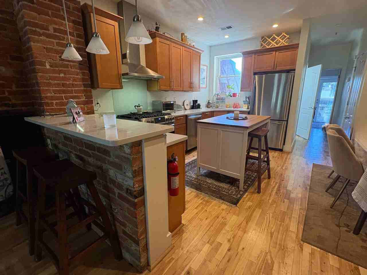 1200 Monroe St Nw #B - Photo 4 of 20