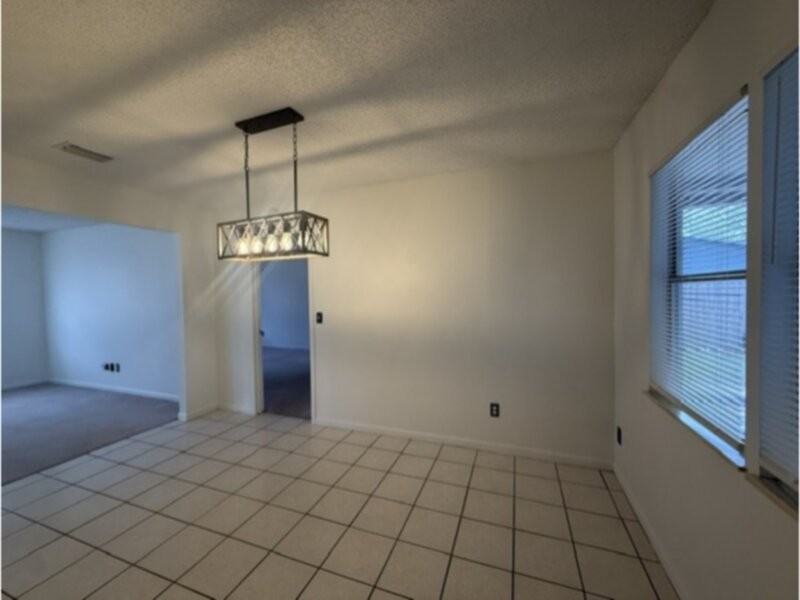 120 Sunset Dr - Photo 4 of 14