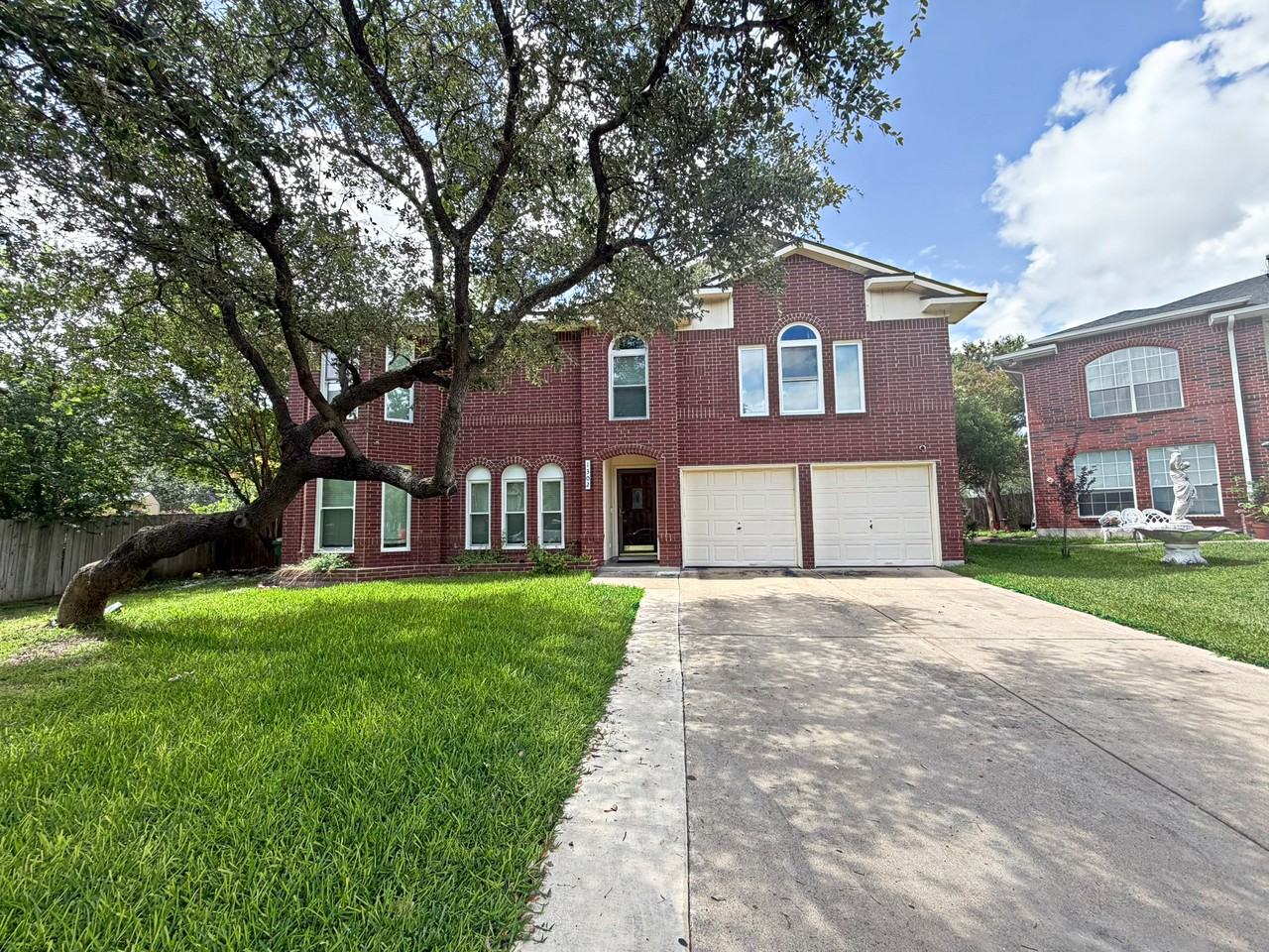 1302 Whitegate #NA