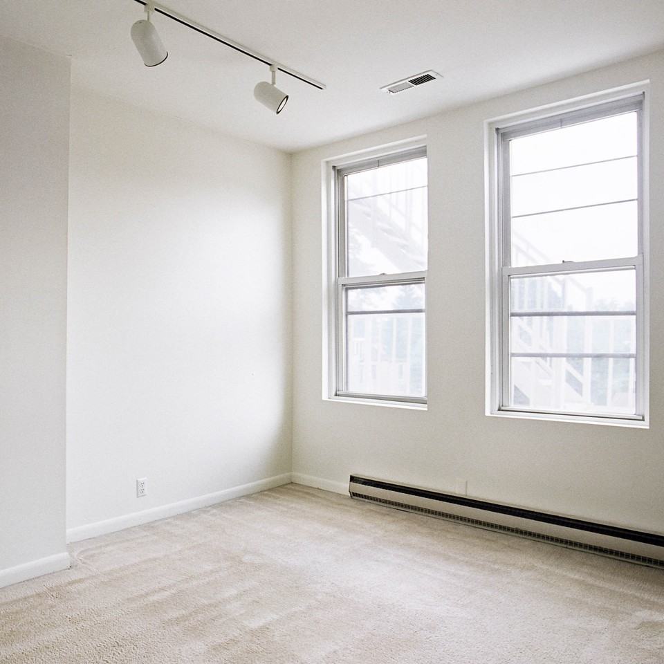 419 Denniston St #3 - Photo 3 of 10
