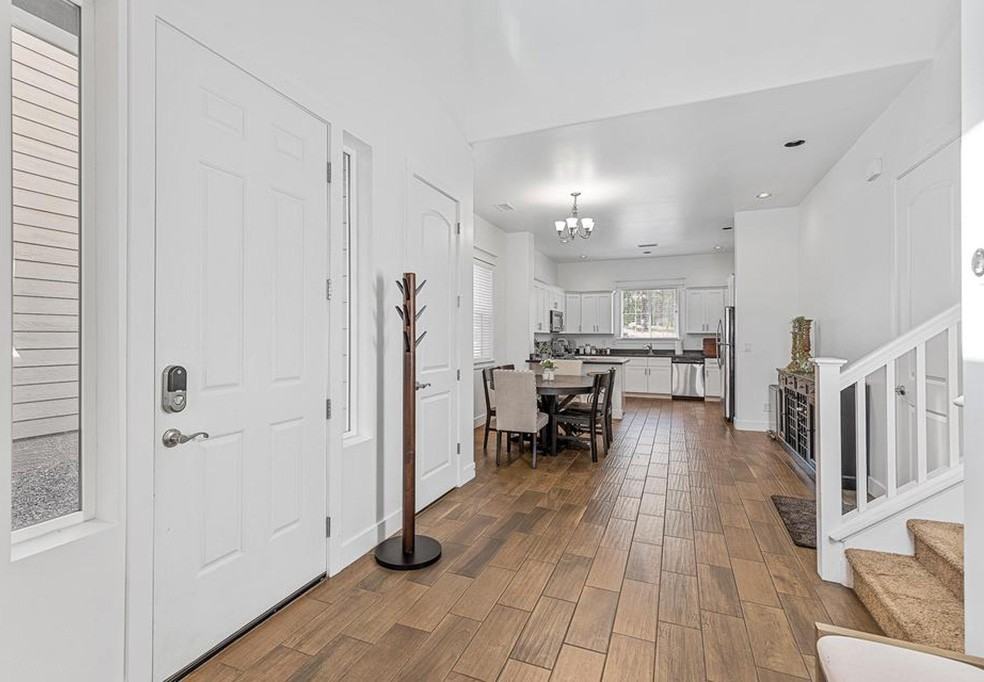 3271 S Burgess Ln #1 - Photo 7 of 16