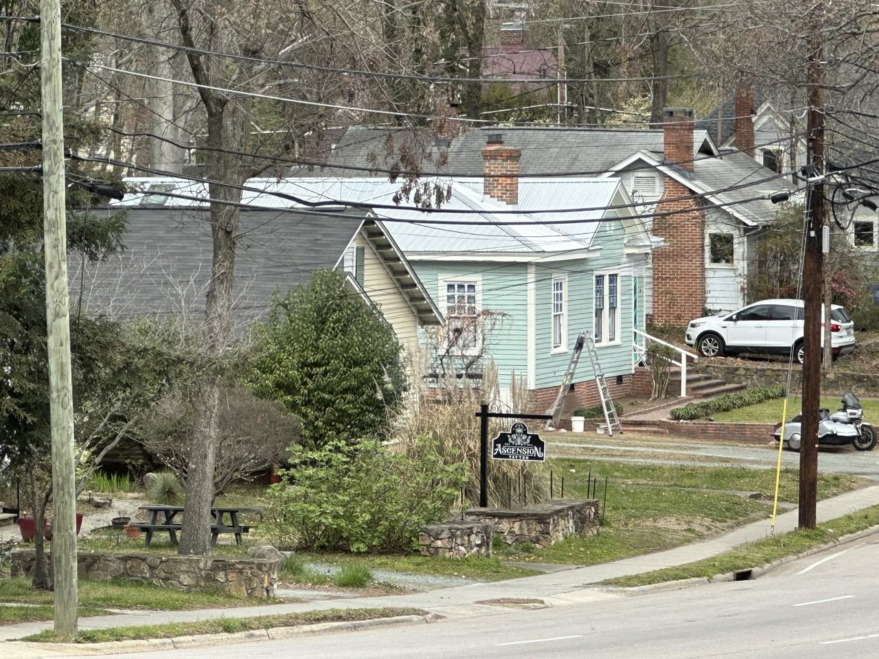 303 N Columbia St #NA - Photo 7 of 21
