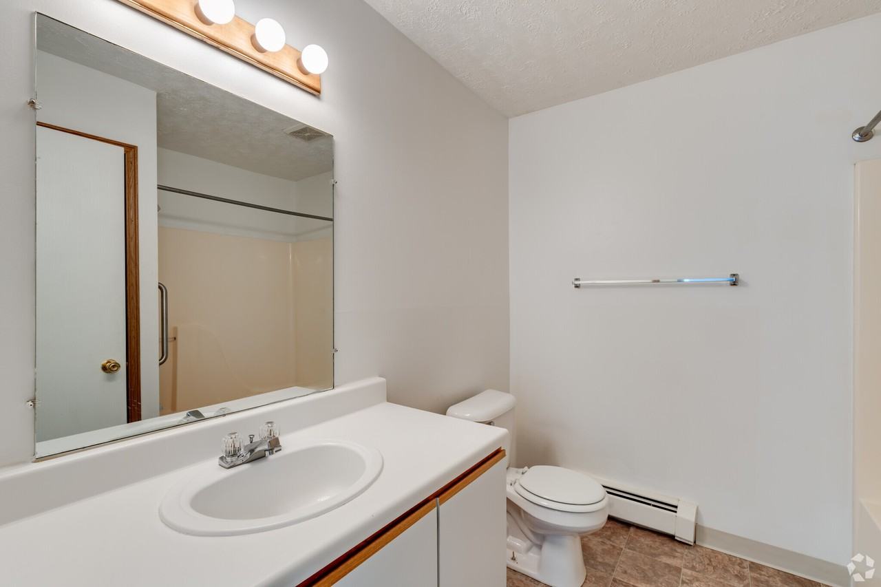 1801 Raleigh Ave #07 - Photo 4 of 5