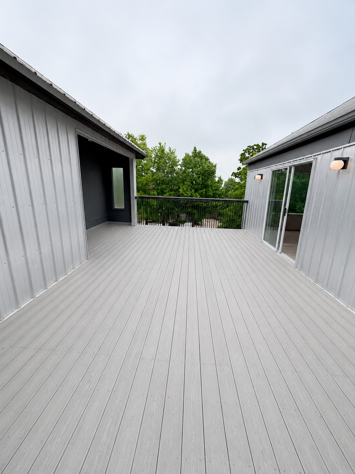 955 W Hughes St #955 - Photo 3 of 14