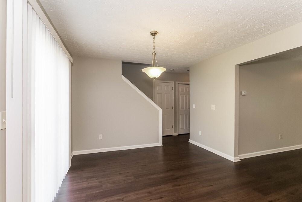 271 Springbottom Ct - Photo 2 of 15
