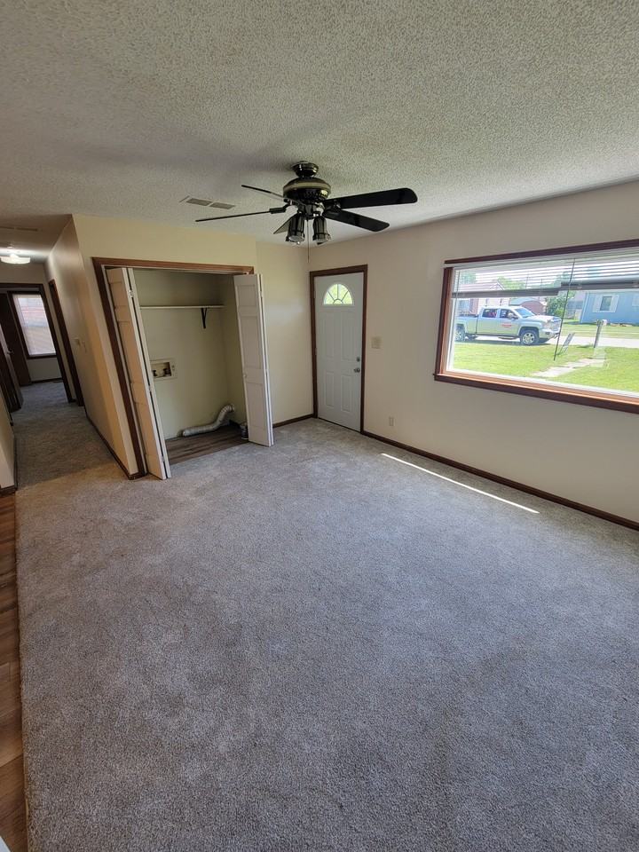 400 E Pearl St #NA - Photo 3 of 10