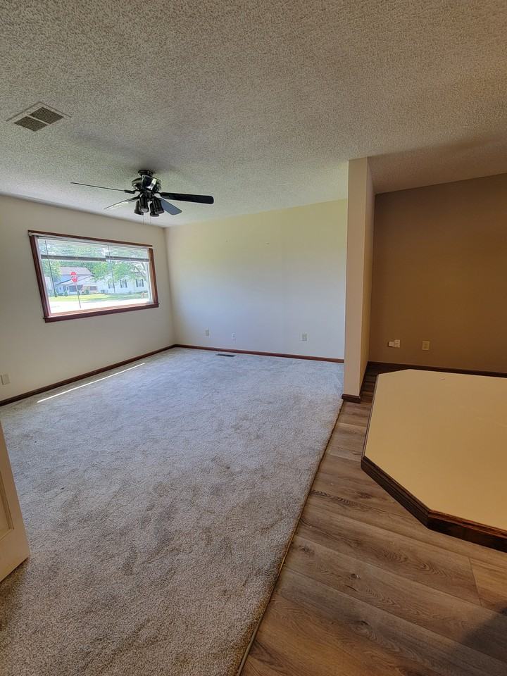 400 E Pearl St #NA - Photo 4 of 10