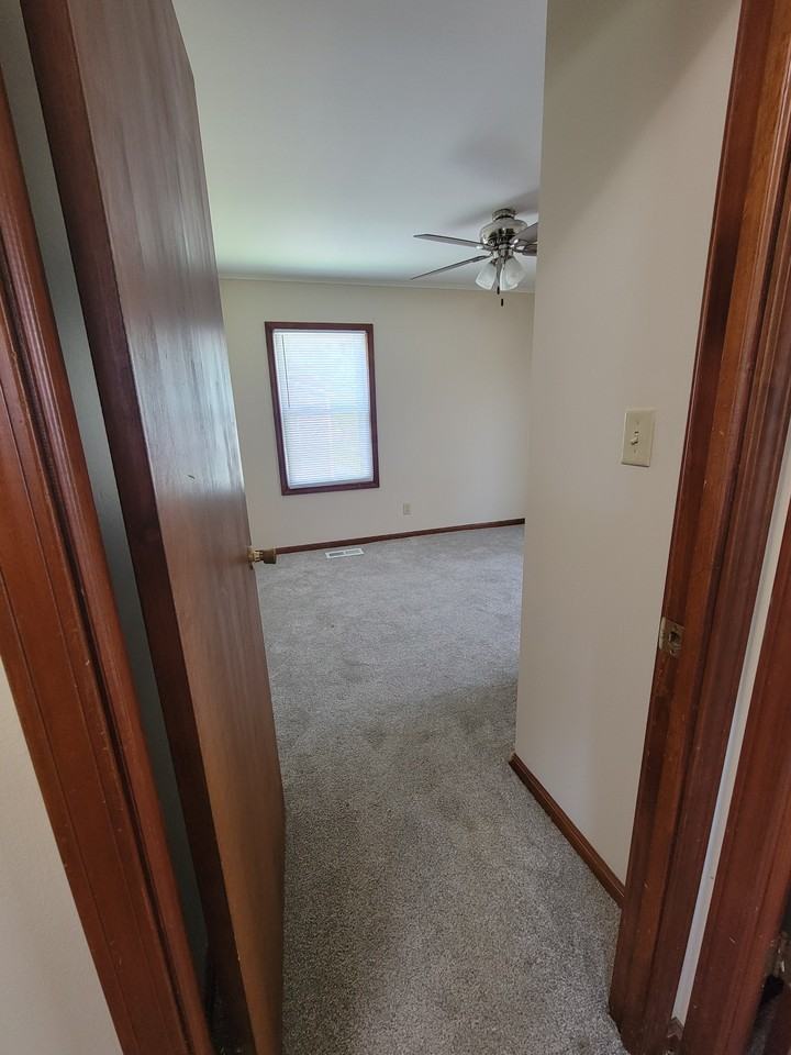 400 E Pearl St #NA - Photo 5 of 10