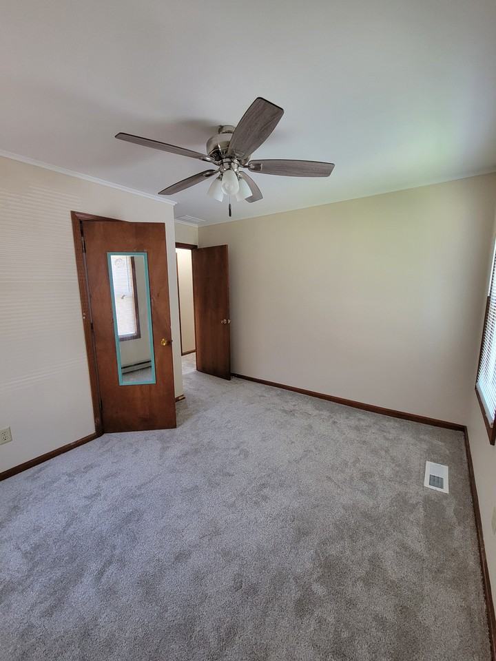 400 E Pearl St #NA - Photo 7 of 10