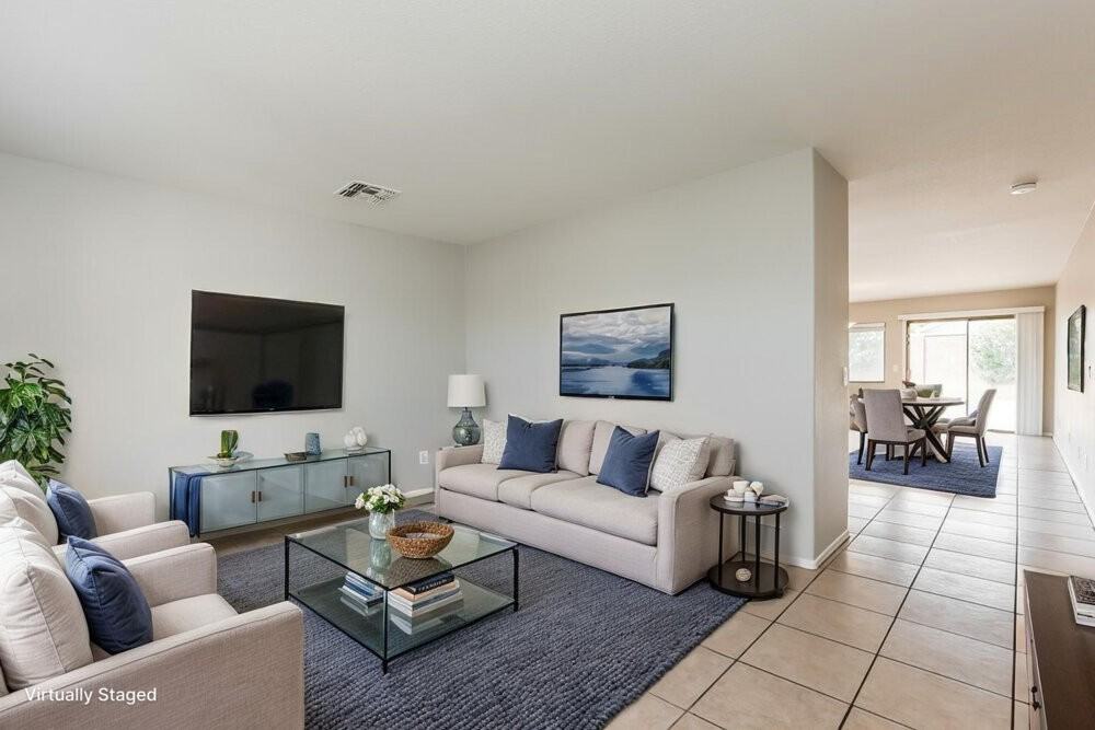 12954 W Voltaire Ave - Photo 4 of 19