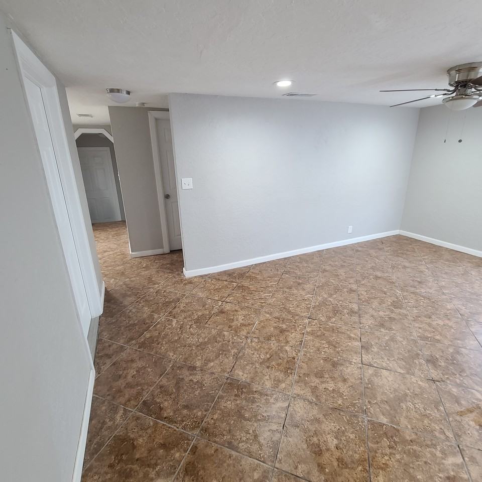 1419 S Monroe Ave #A - Photo 6 of 16