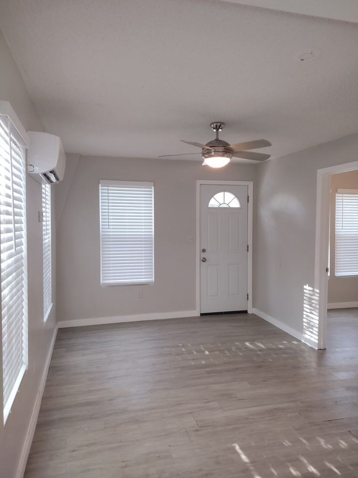 705 E Hanlon St #NA - Photo 7 of 17