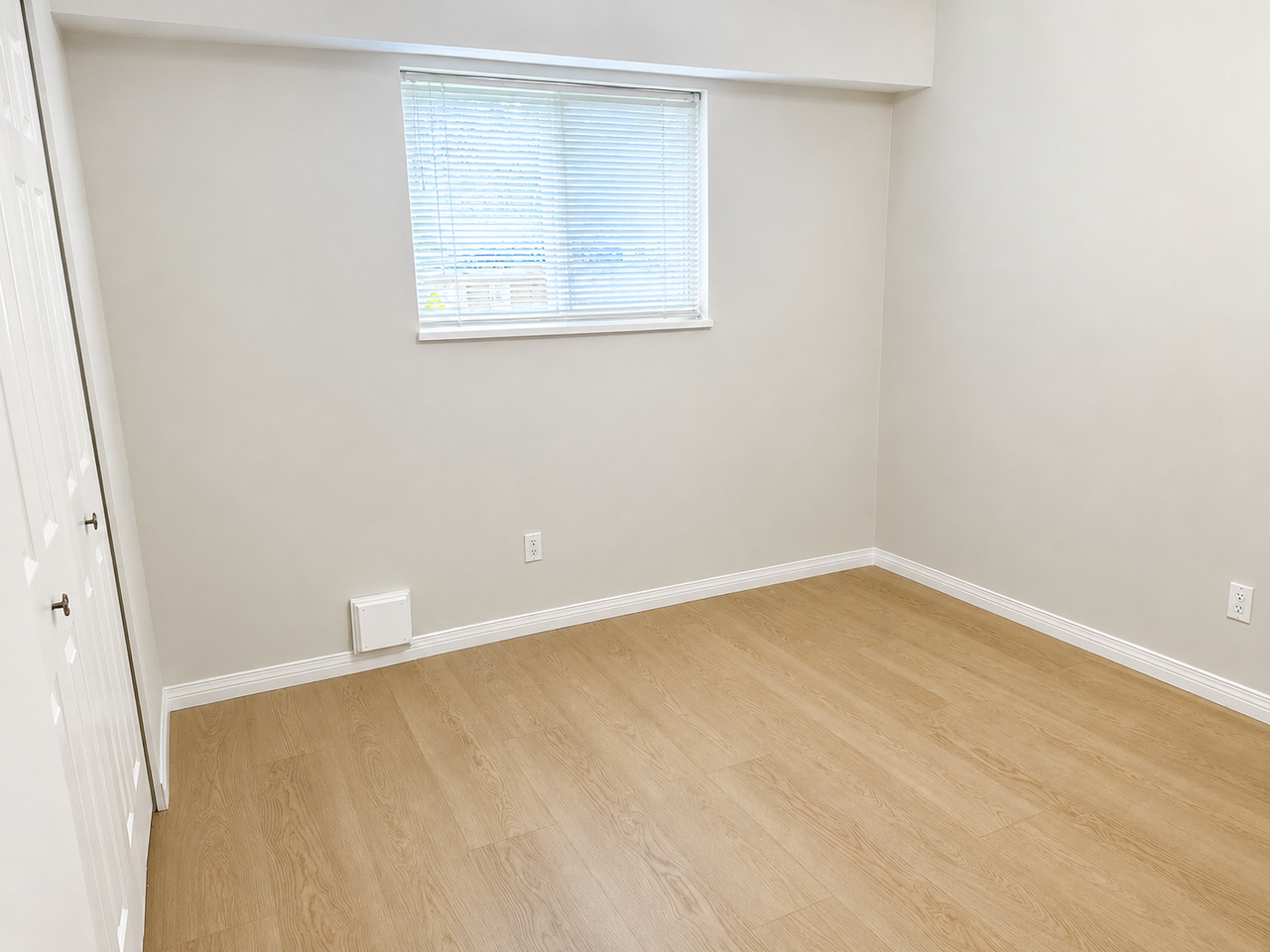 7000 Gray Avenue - Photo 4 of 11