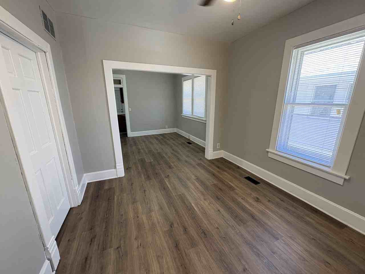 1107 West Gilbert Avenue - Photo 5 of 10