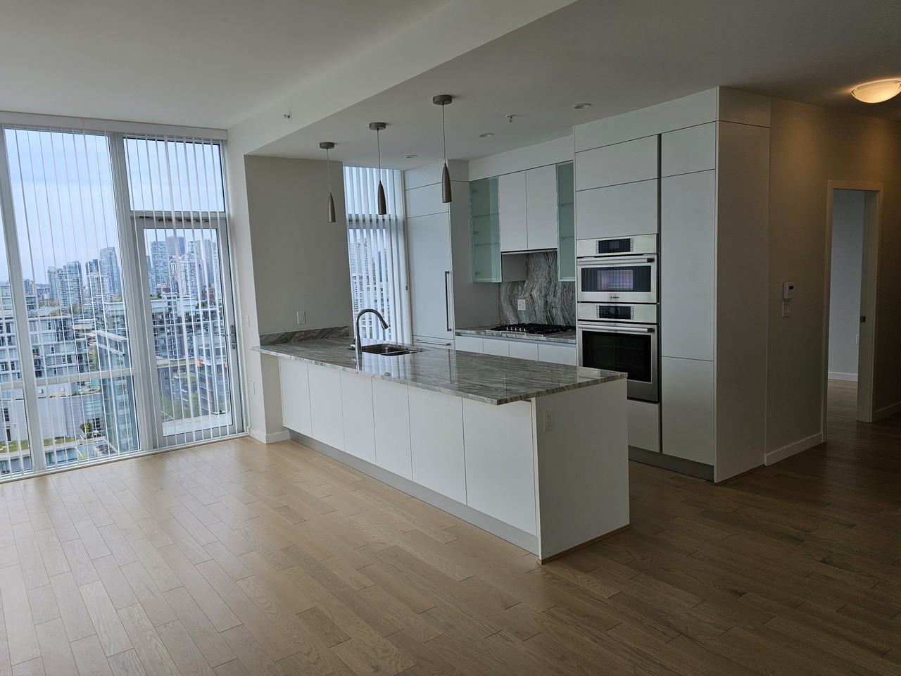1708 Ontario Street #PH2 - Photo 4 of 20