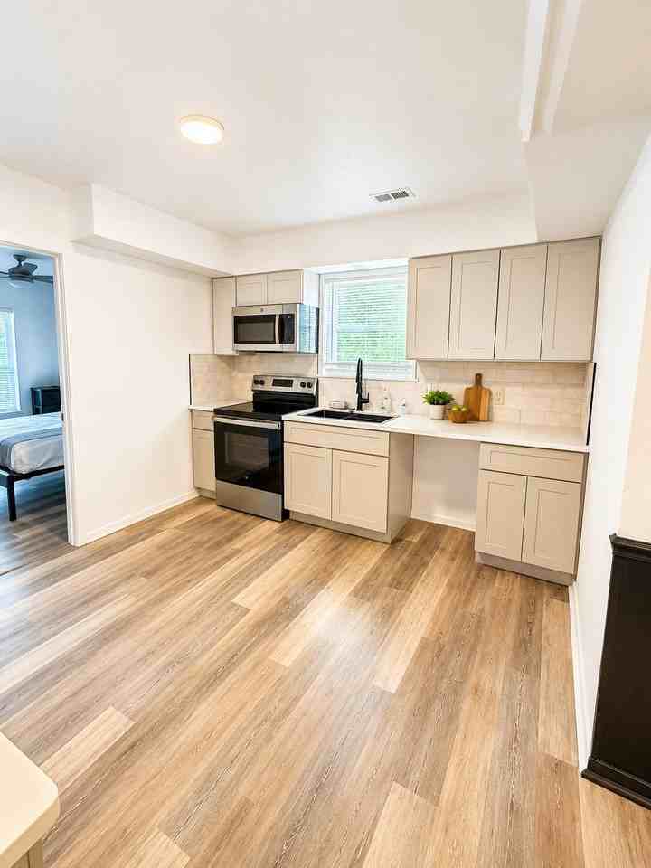 Moore Dr - Photo 5 of 7