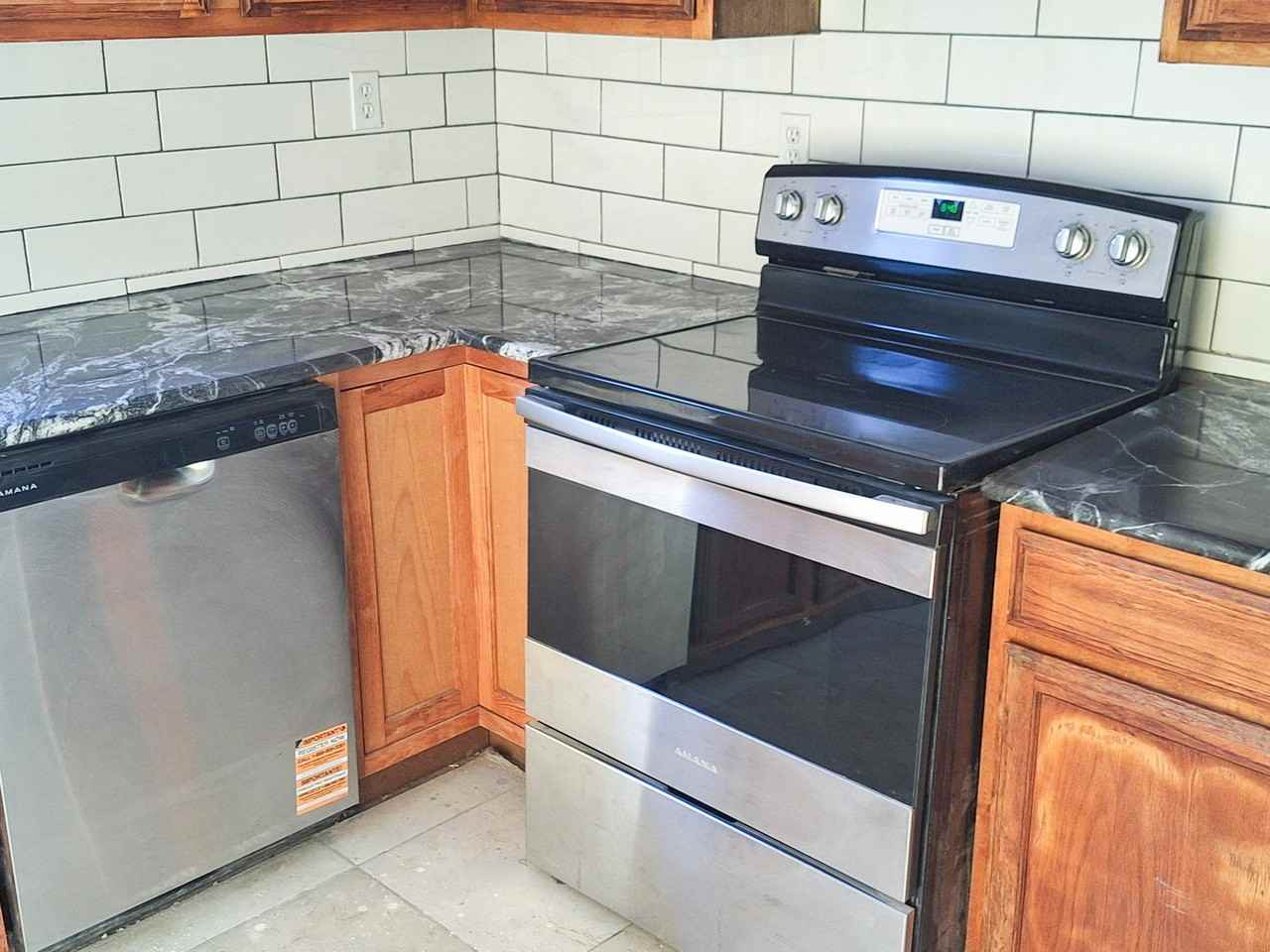 Chatham Square Ct - Photo 3 of 32