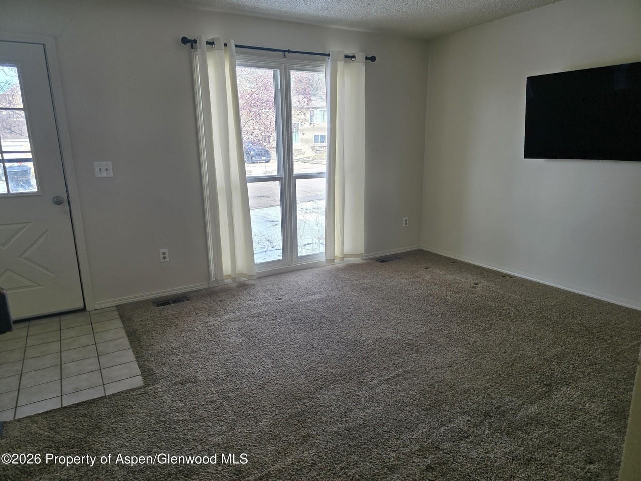 768 Riford Rd - Photo 7 of 18