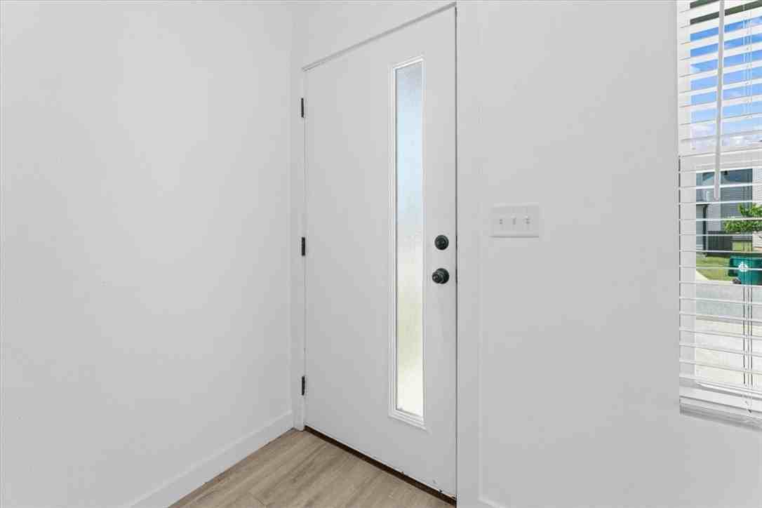 941 Ventnor - Photo 5 of 28