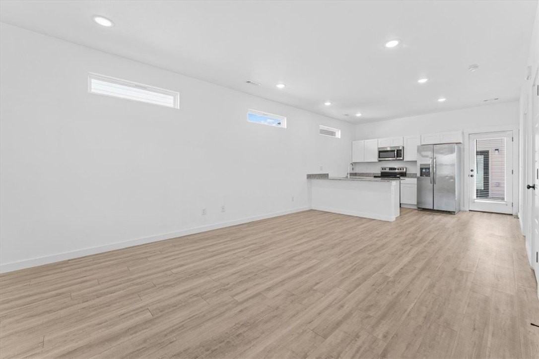 941 Ventnor - Photo 6 of 28