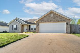 740 Dogwood St - Photo 1 of 1